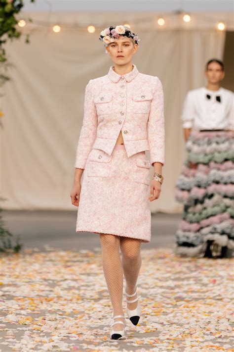 Chanel haute couture style